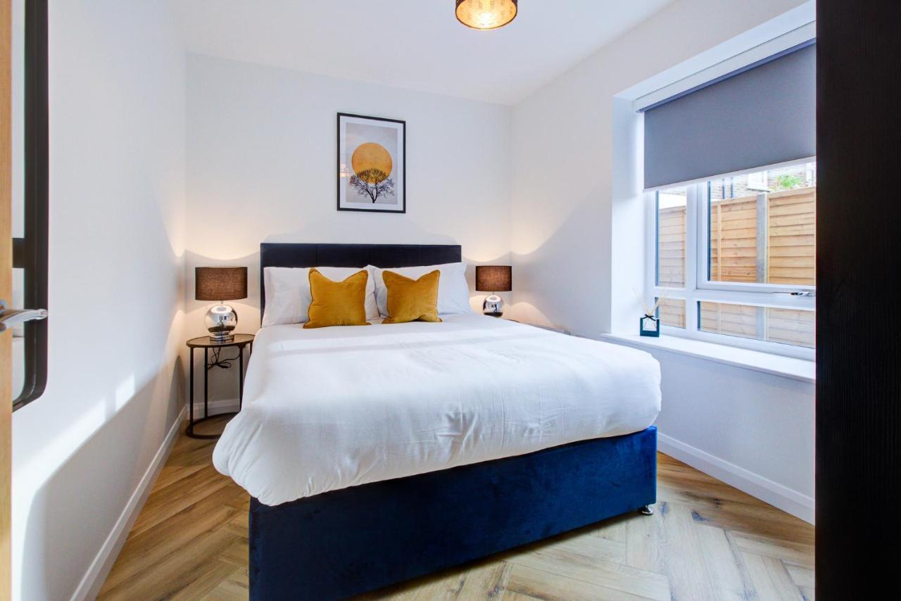 Hybrid Resi - London, Mitcham Close To Tooting And Wimbledon Εξωτερικό φωτογραφία