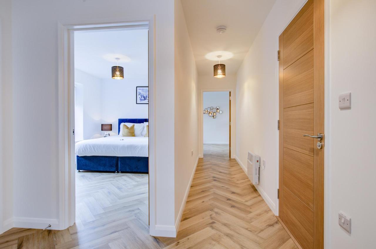Hybrid Resi - London, Mitcham Close To Tooting And Wimbledon Εξωτερικό φωτογραφία