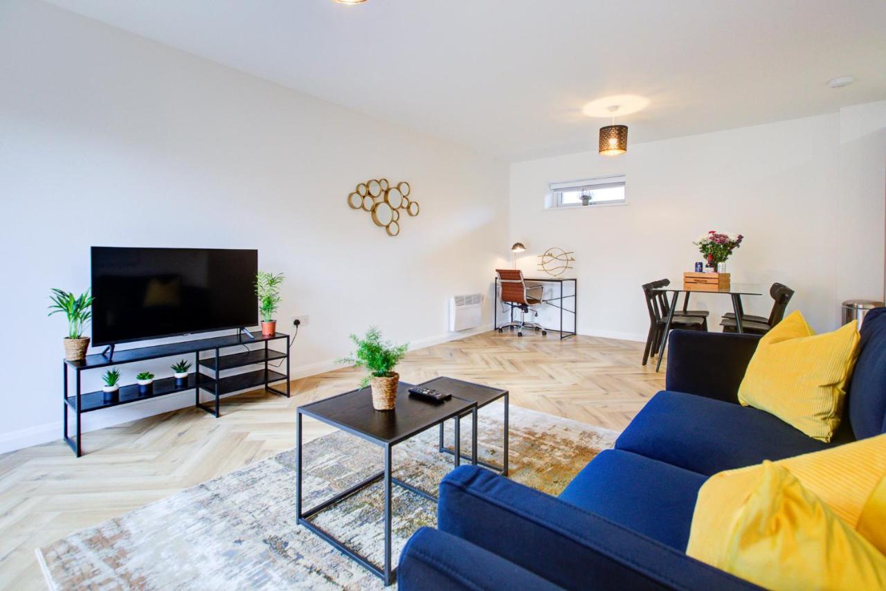 Hybrid Resi - London, Mitcham Close To Tooting And Wimbledon Εξωτερικό φωτογραφία