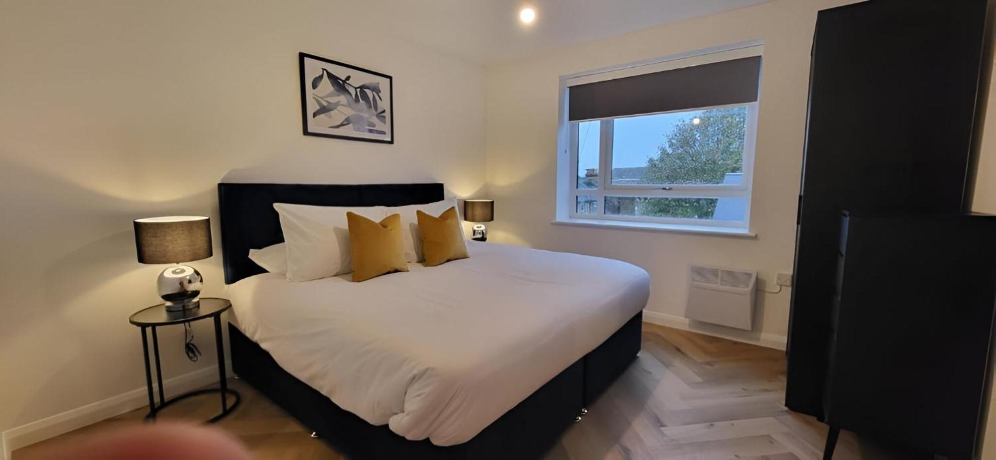 Hybrid Resi - London, Mitcham Close To Tooting And Wimbledon Εξωτερικό φωτογραφία